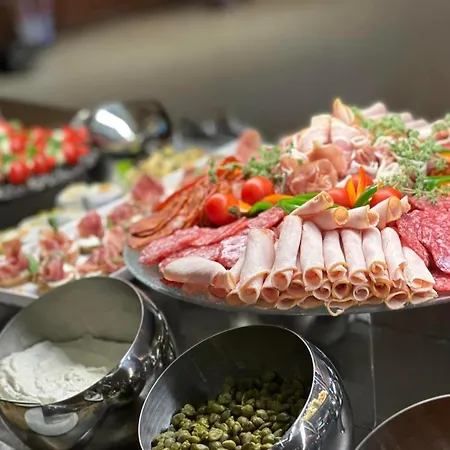 アパート Sunny Majestic Private