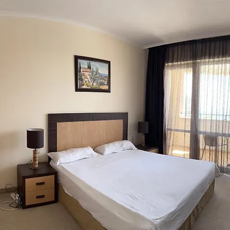 Апартаменты Sunny Majestic Private Солнечный берег