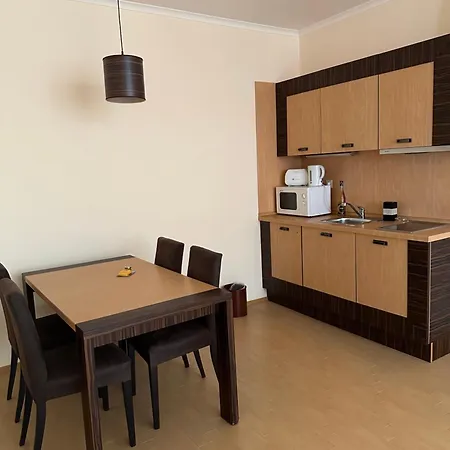 Апартаменты Sunny Majestic Private *